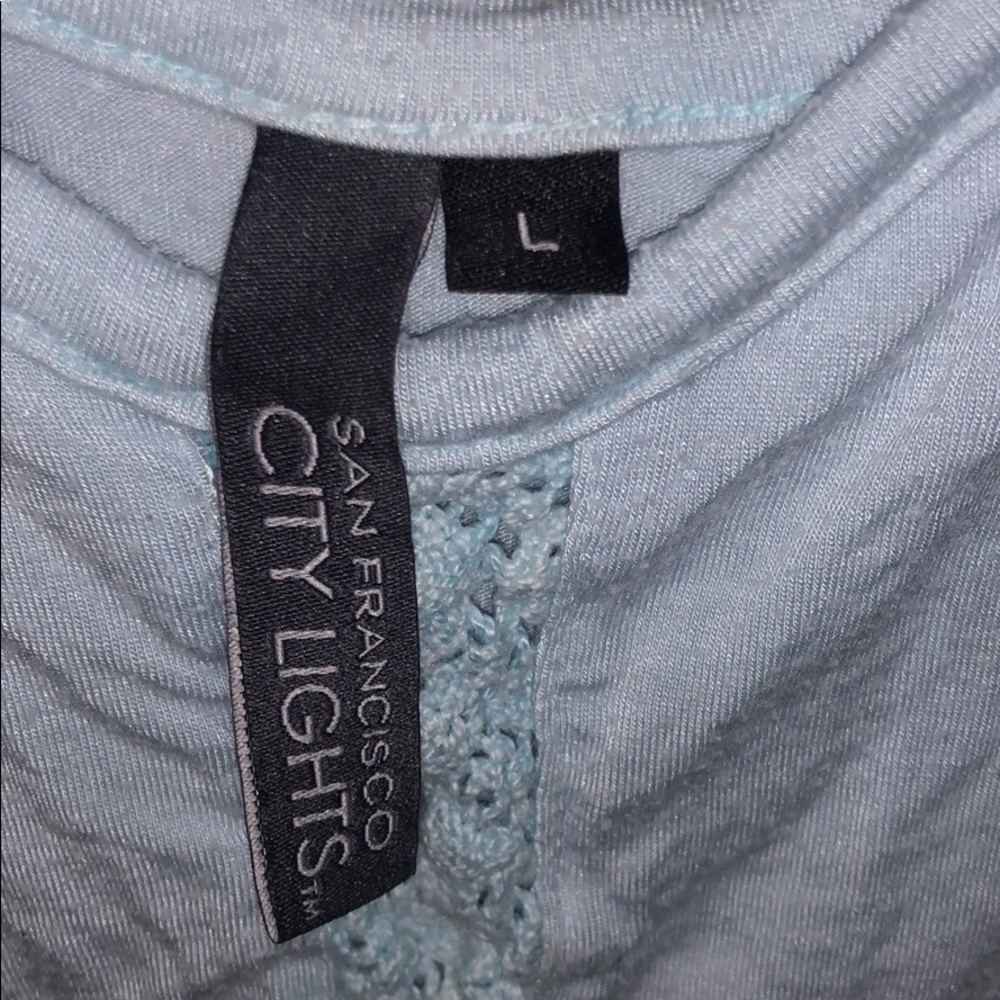 Tank - Picture 3 of 4